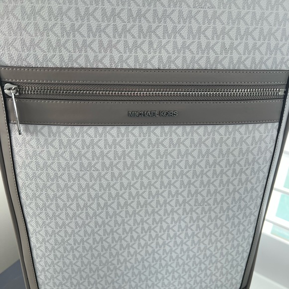 Michael Kors Rolling Luggage Suitcase - Picture 3 of 12